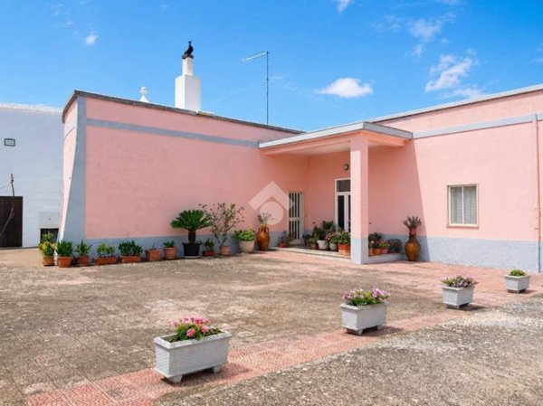 casa indipendente in vendita a Martina Franca in zona Centro Storico