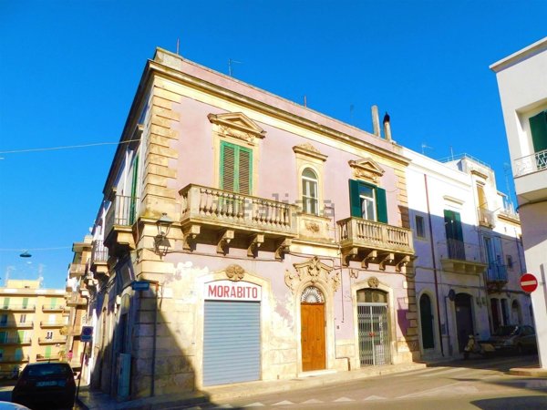 appartamento in vendita a Martina Franca in zona Centro Storico