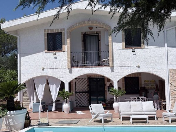casa indipendente in vendita a Martina Franca