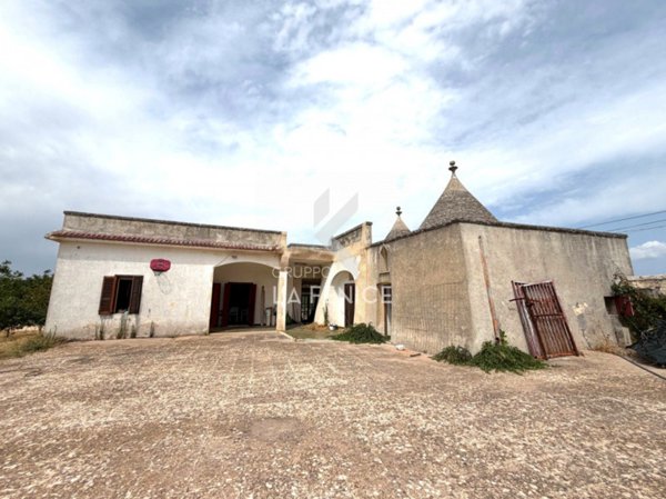 locale commerciale in vendita a Martina Franca in zona Chiancaro