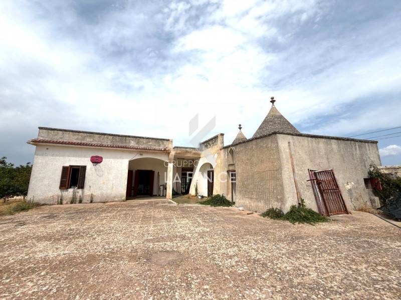 locale commerciale in vendita a Martina Franca in zona Chiancaro
