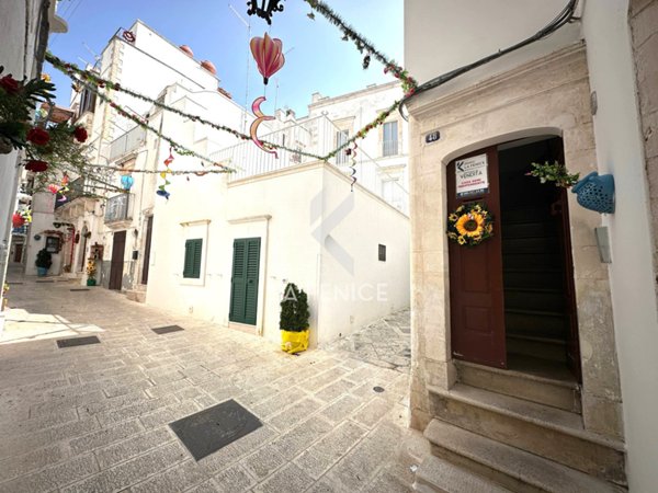 casa indipendente in vendita a Martina Franca in zona Centro Storico