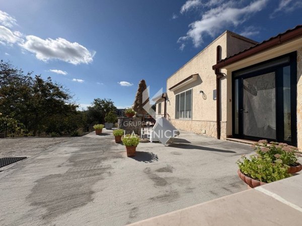 casa indipendente in vendita a Martina Franca in zona Cicerone