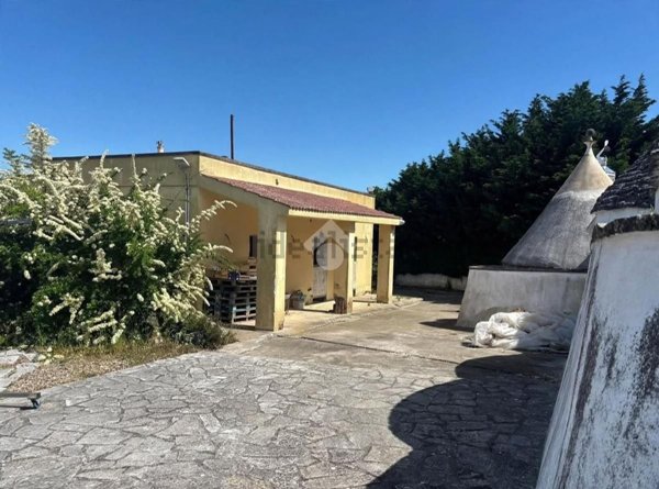 casa indipendente in vendita a Martina Franca in zona Montetulio
