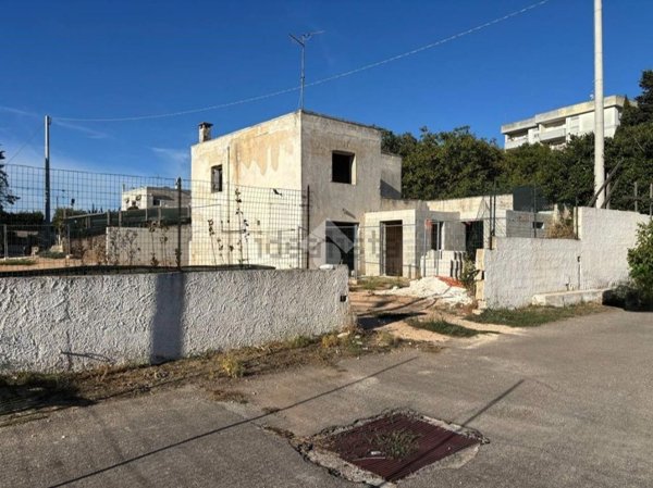 casa indipendente in vendita a Martina Franca in zona Montetulio