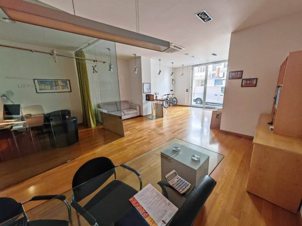 locale commerciale in vendita a Martina Franca