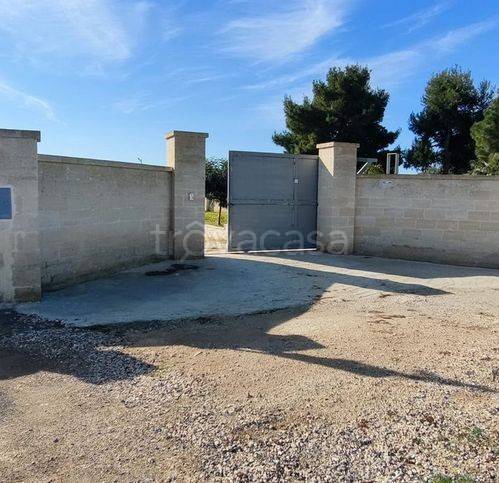 casa indipendente in vendita a Maruggio