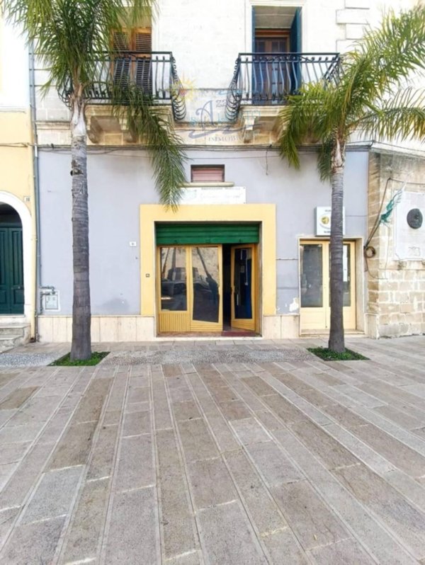 trivano in vendita a Maruggio
