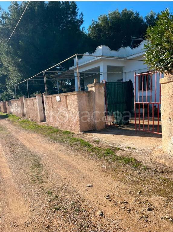 casa indipendente in vendita a Maruggio in zona Mirante