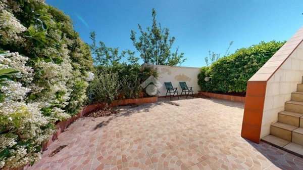 casa indipendente in vendita a Maruggio
