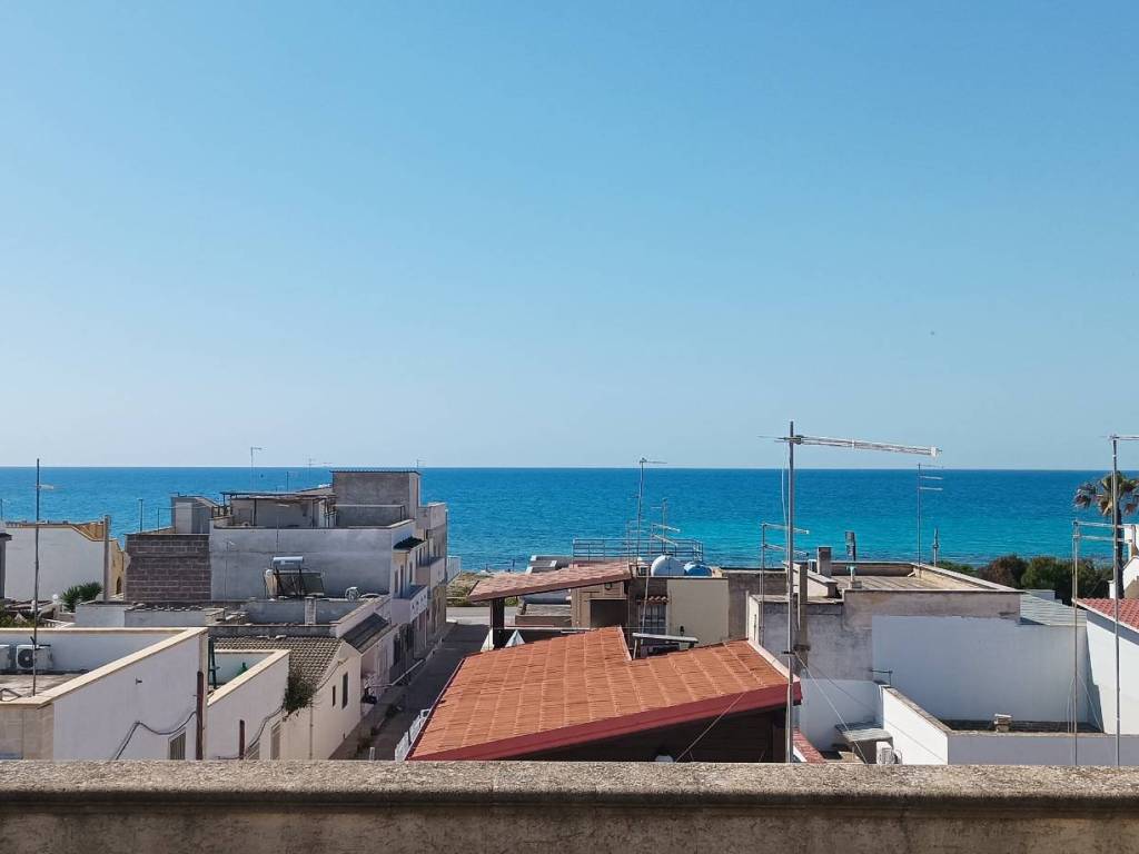 casa indipendente in vendita a Maruggio in zona Acqua Dolce