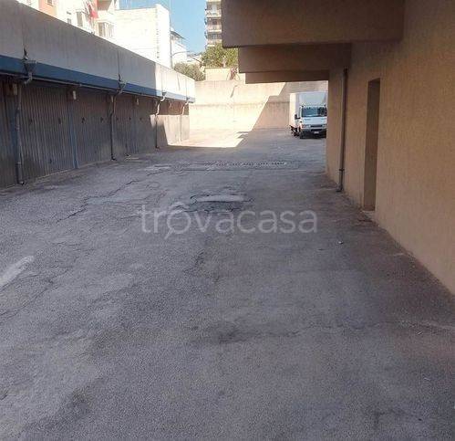 locale commerciale in vendita a Maruggio in zona Commenda