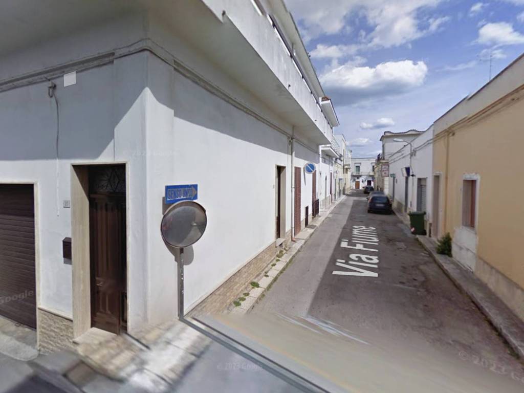 casa indipendente in vendita a Maruggio