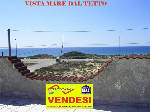 casa indipendente in vendita a Maruggio