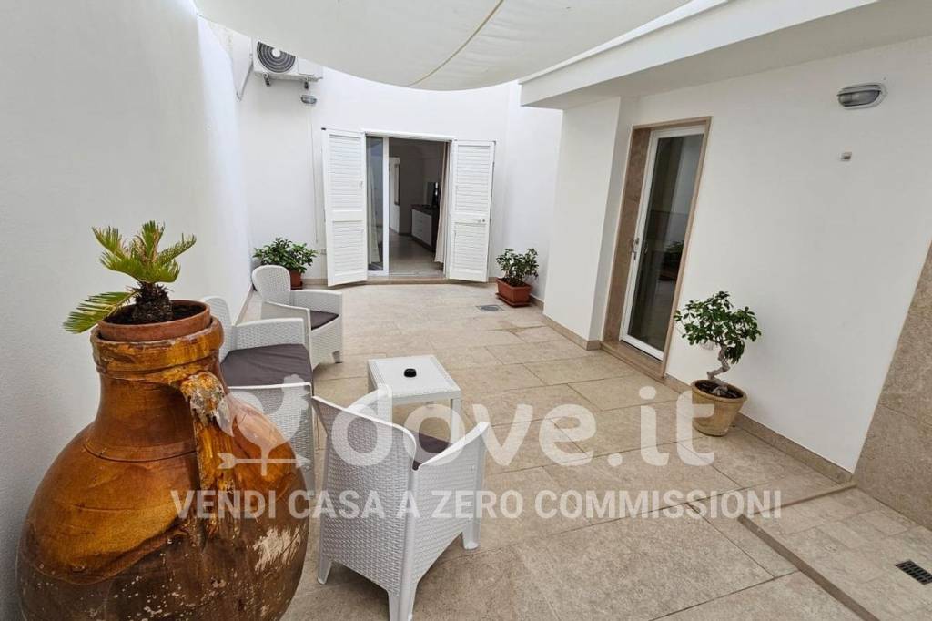 casa indipendente in vendita a Maruggio