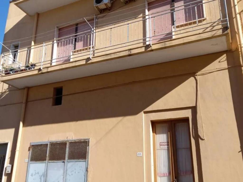 casa indipendente in vendita a Maruggio