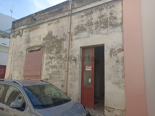 casa indipendente in vendita a Maruggio