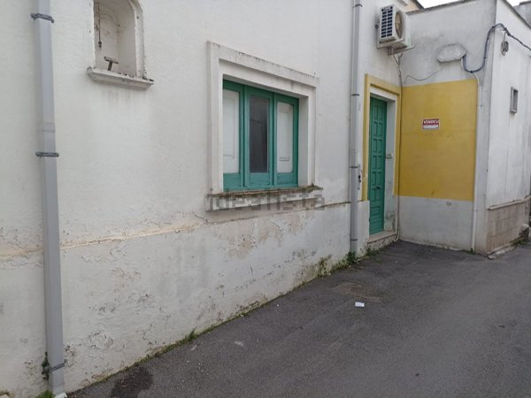 casa indipendente in vendita a Maruggio