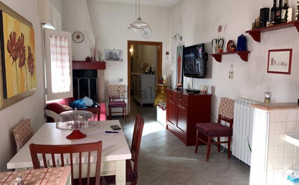 casa indipendente in vendita a Maruggio