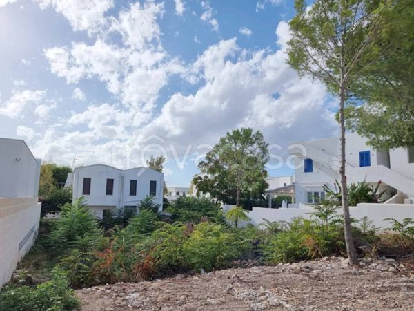 casa indipendente in vendita a Maruggio