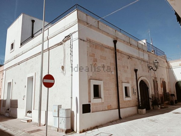 casa indipendente in vendita a Maruggio