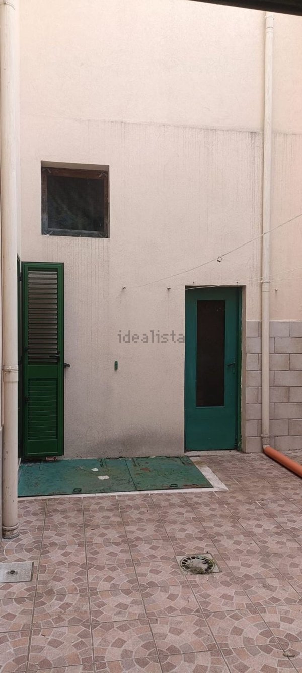 casa indipendente in vendita a Maruggio