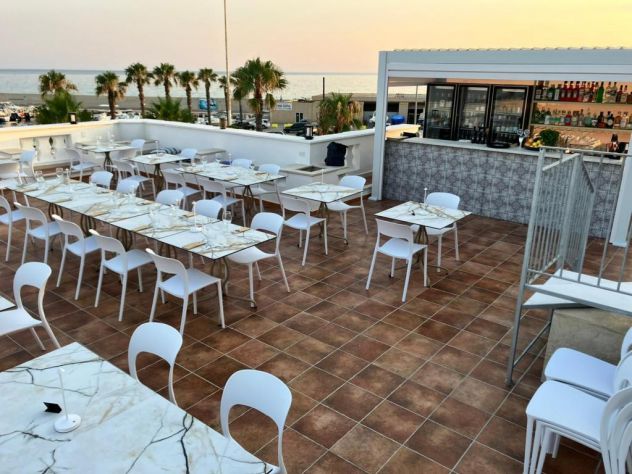 negozio in vendita a Maruggio