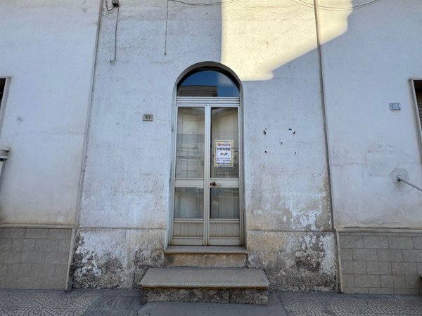 casa indipendente in vendita a Maruggio