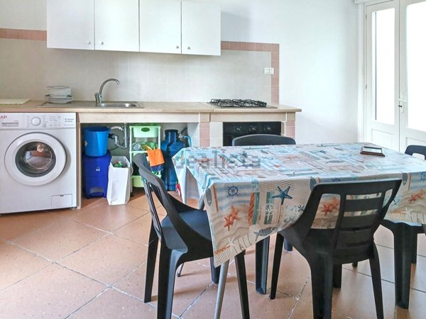 casa indipendente in vendita a Maruggio