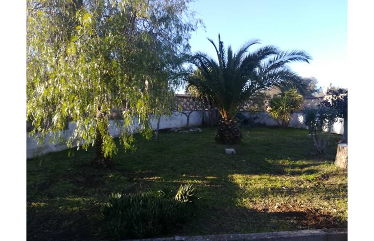 casa indipendente in vendita a Maruggio