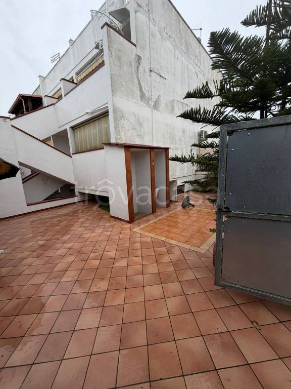 casa indipendente in vendita a Maruggio