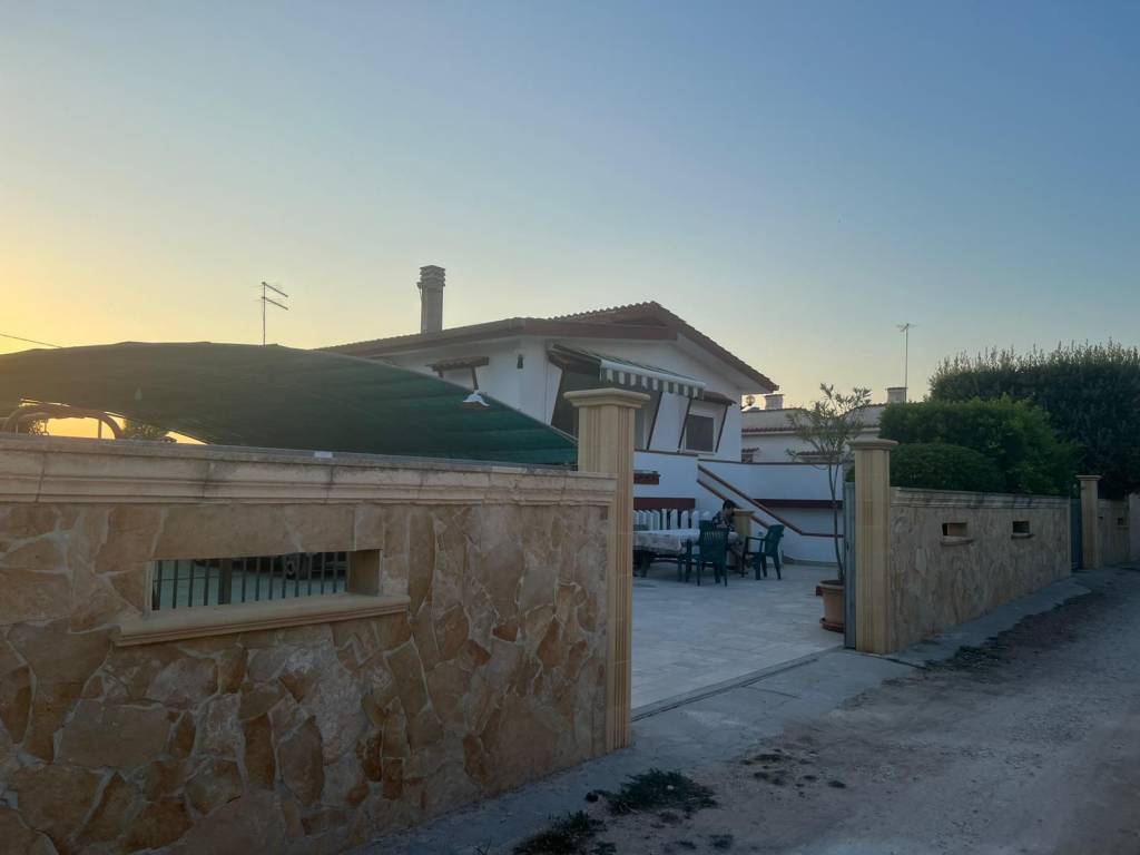 casa indipendente in vendita a Maruggio in zona Mirante