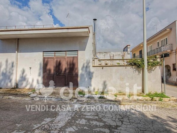 casa indipendente in vendita a Maruggio
