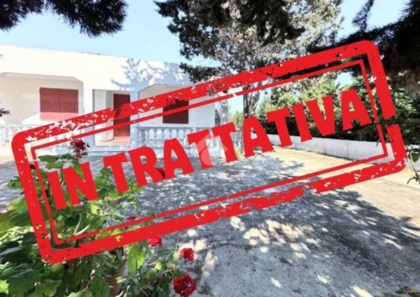 casa indipendente in vendita a Maruggio in zona Acqua Dolce