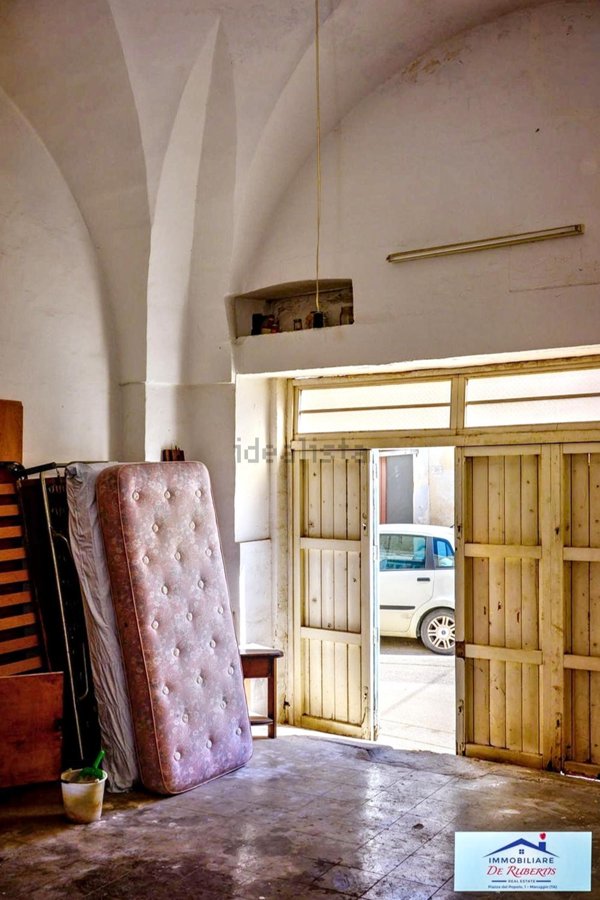 casa indipendente in vendita a Maruggio