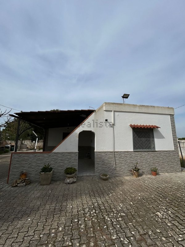 appartamento in vendita a Maruggio in zona Acqua Dolce