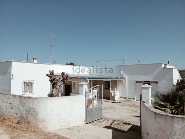 casa indipendente in vendita a Maruggio in zona Acqua Dolce