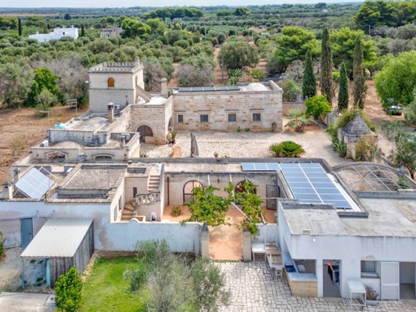 casa indipendente in vendita a Maruggio