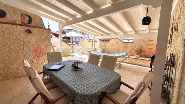 appartamento in vendita a Maruggio in zona Mirante