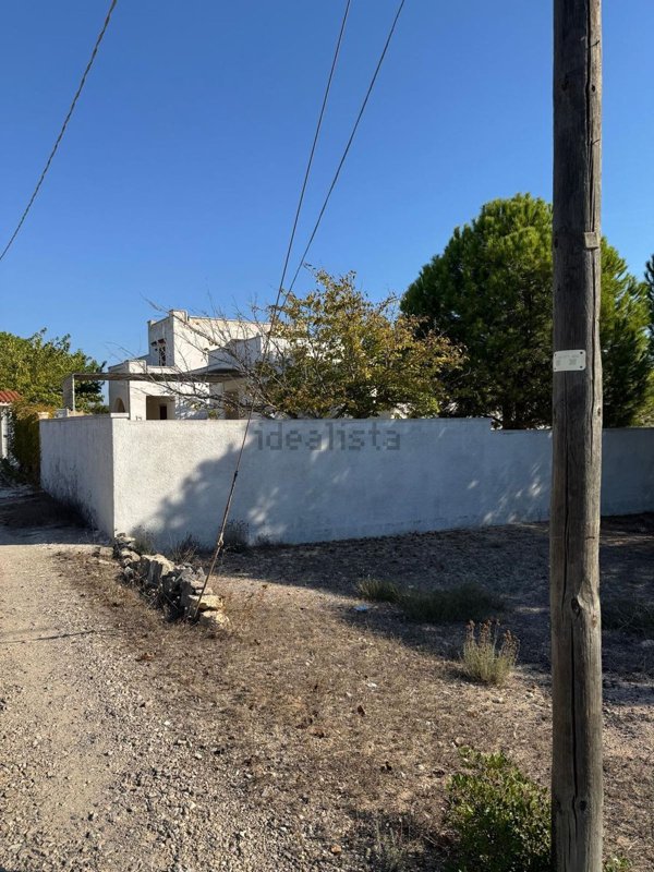 casa indipendente in vendita a Maruggio in zona Acqua Dolce