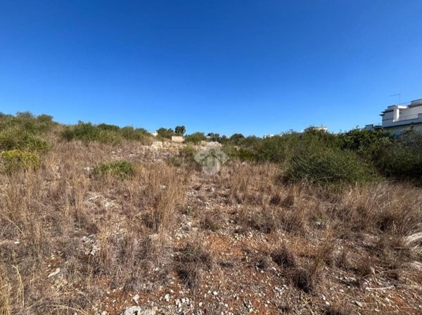 terreno in vendita a Maruggio