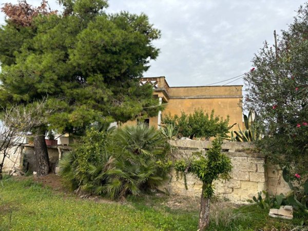 casa indipendente in vendita a Massafra