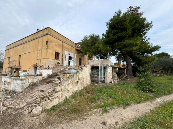 casale in vendita a Massafra in zona Marina di Ferrara
