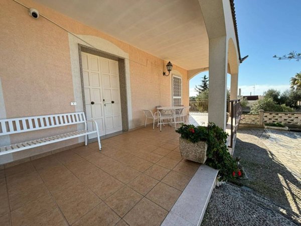 casa indipendente in vendita a Massafra
