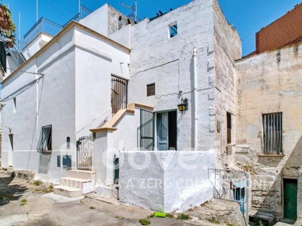 casa indipendente in vendita a Massafra