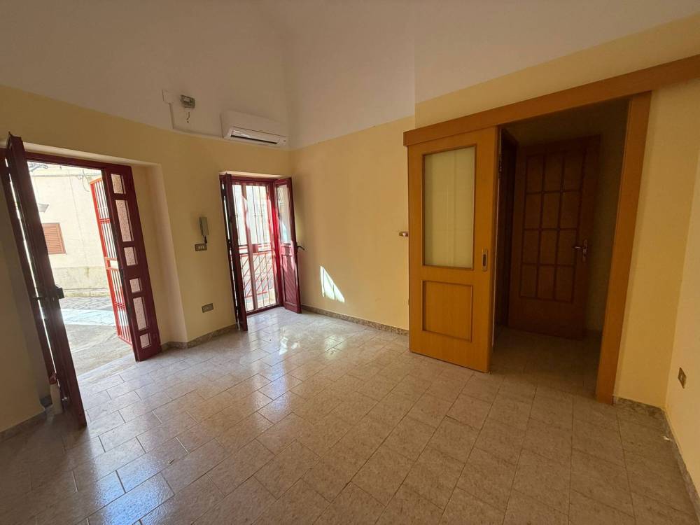 casa indipendente in vendita a Massafra