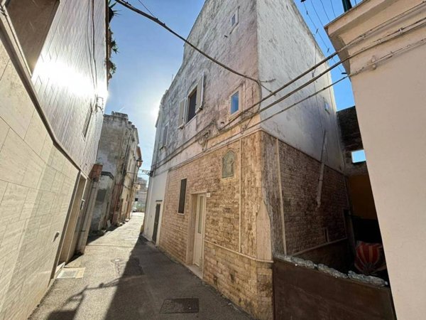 casa indipendente in vendita a Massafra