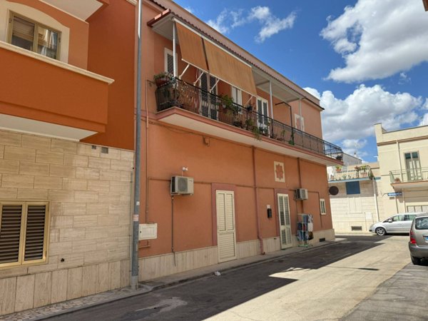 casa indipendente in vendita a Massafra