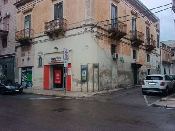 negozio in vendita a Massafra
