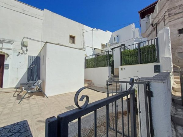 casa indipendente in vendita a Massafra